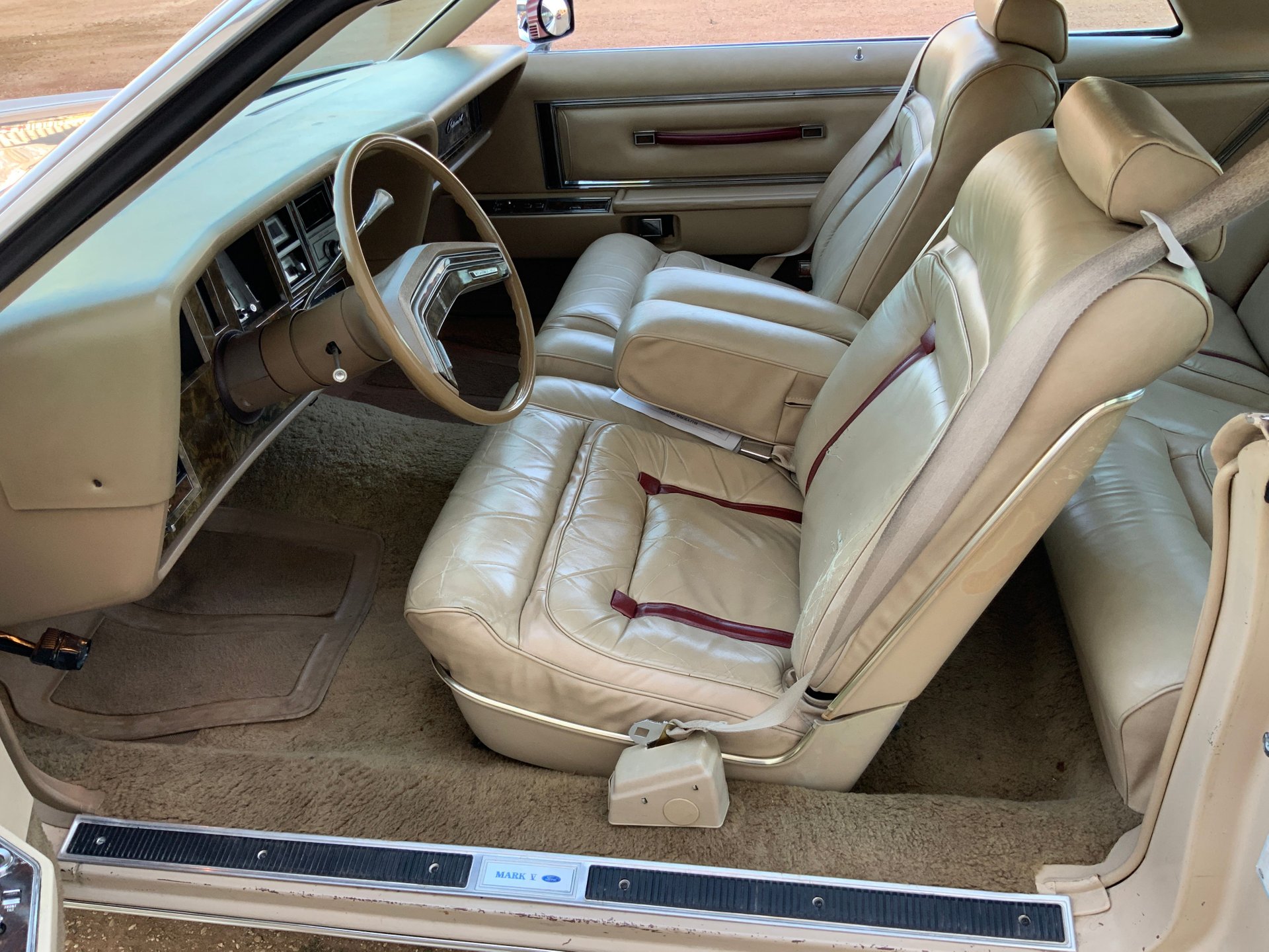 1978 Lincoln Mark V - Image 12