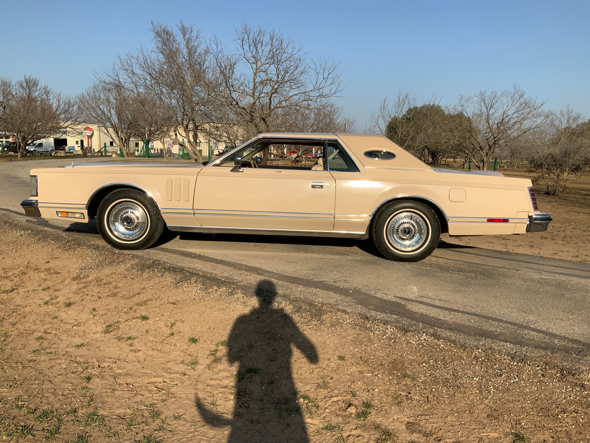 1978 Lincoln Mark V - Image 2