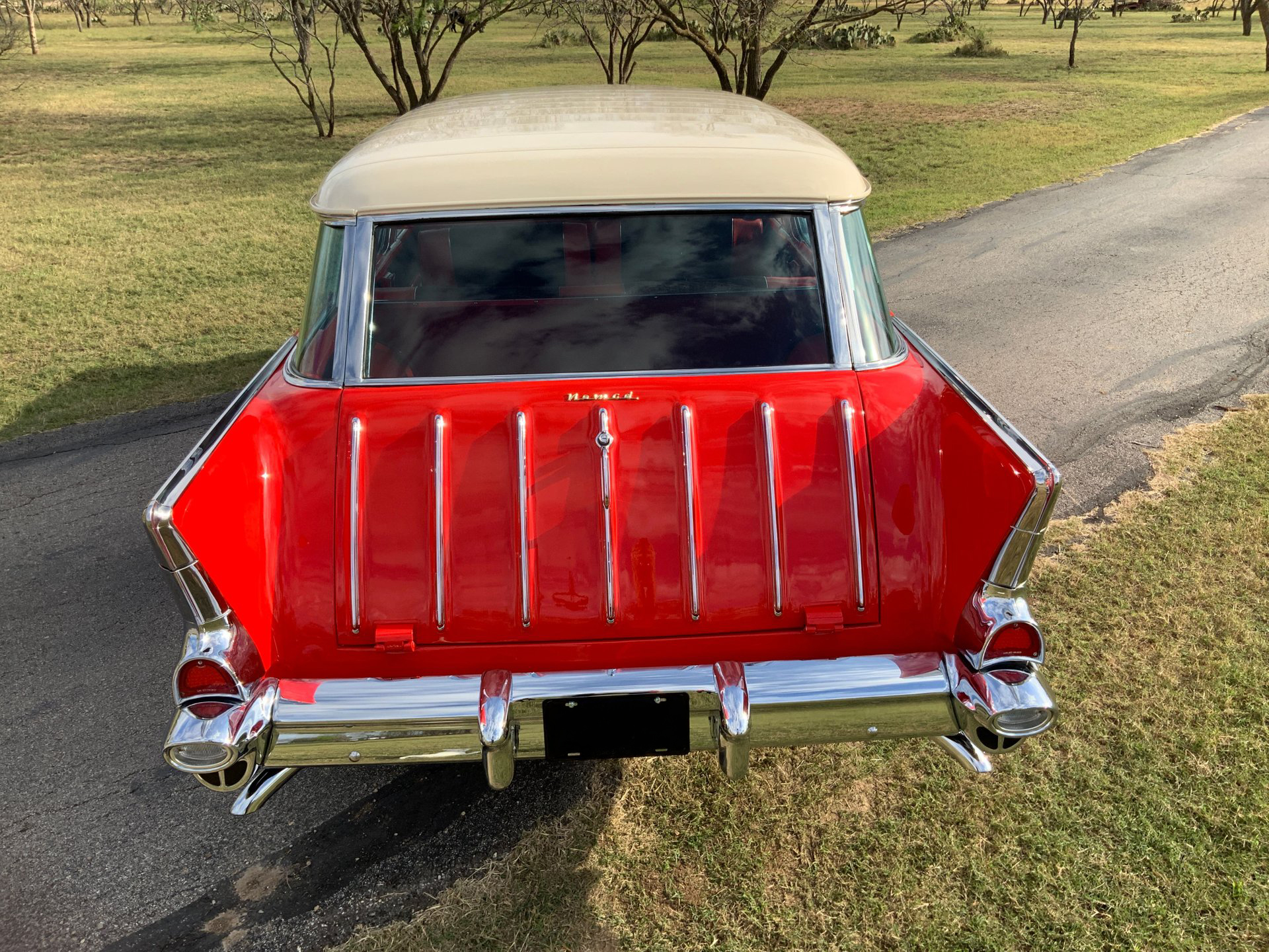 1957 Chevrolet Nomad - Image 4