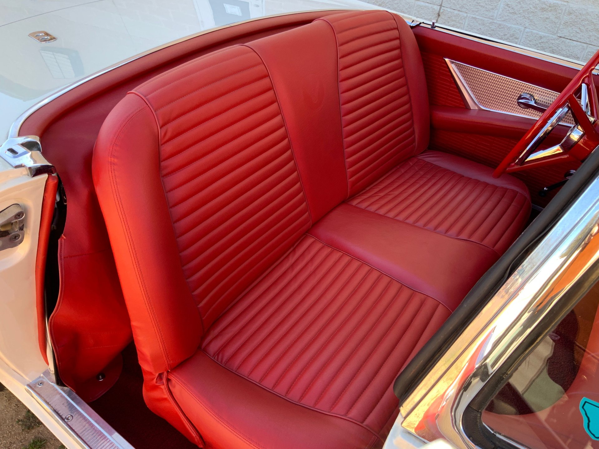 1957 Ford Thunderbird - Image 11