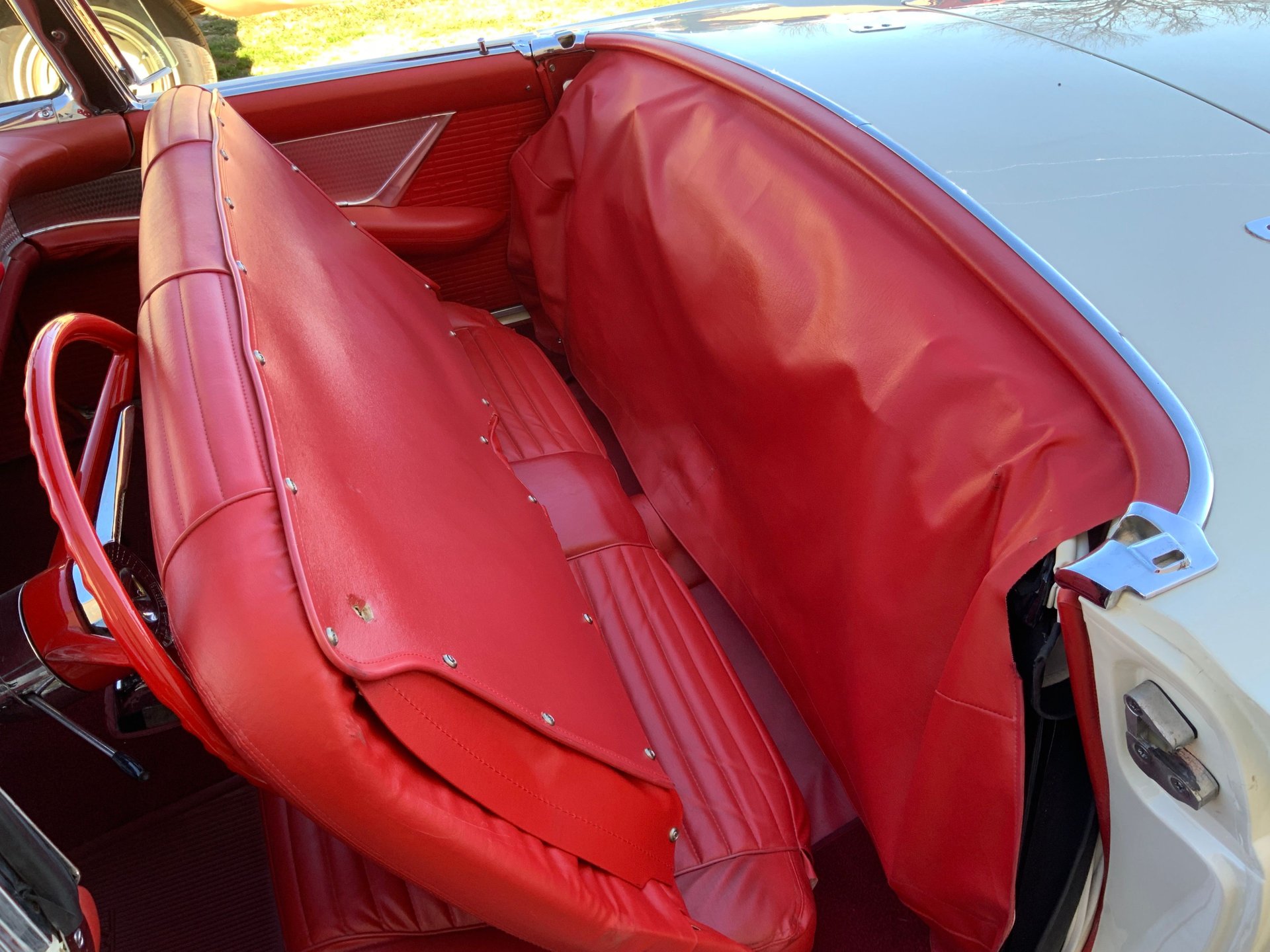 1957 Ford Thunderbird - Image 14