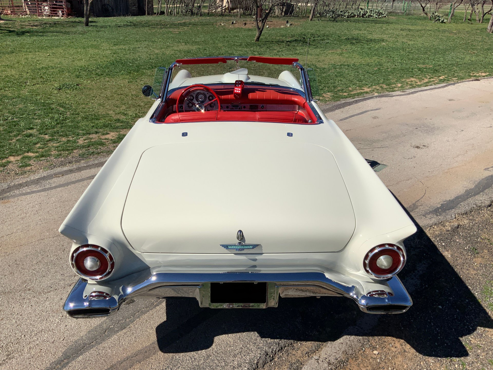 1957 Ford Thunderbird - Image 4